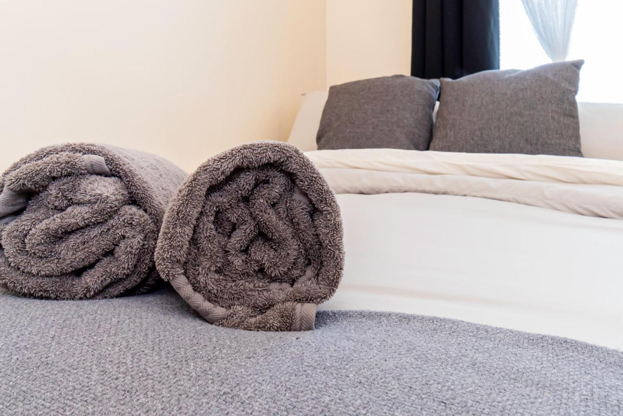 Shirley House 5, Guest House, Self Catering, Self Check In With Smart Locks, Use Of Fully Equipped Kitchen, Close To Centre, Ideal For Longer And Fawley Contractors Guest house Southampton