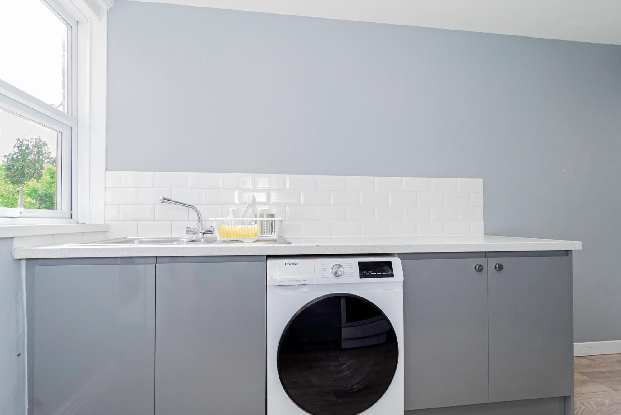 Guest house Shirley House 5, Guest House, Self Catering, Self Check In With Smart Locks, Use Of Fully Equipped Kitchen, Close To Centre, Ideal For Longer And Fawley Contractors *