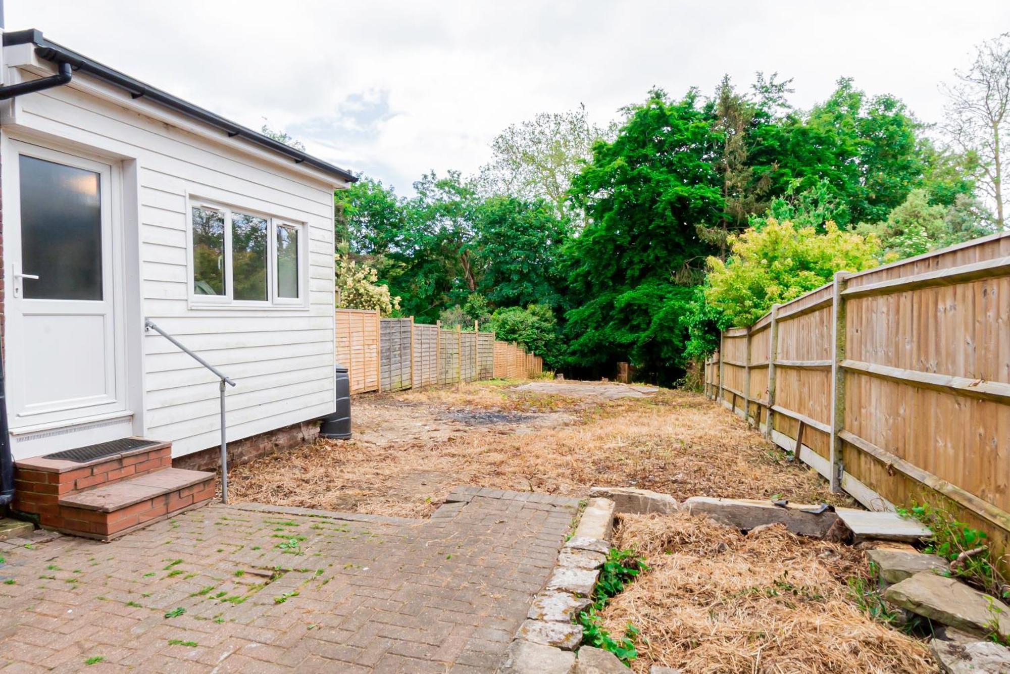 Shirley House 5, Guest House, Self Catering, Self Check In With Smart Locks, Use Of Fully Equipped Kitchen, Close To Centre, Ideal For Longer And Fawley Contractors Guest house Southampton