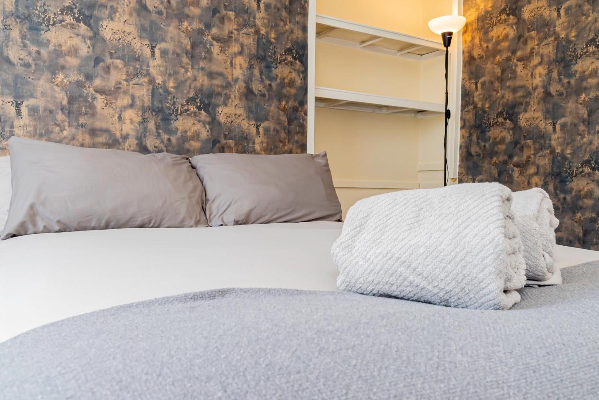 Shirley House 5, Guest House, Self Catering, Self Check In With Smart Locks, Use Of Fully Equipped Kitchen, Close To Centre, Ideal For Longer And Fawley Contractors * Southampton