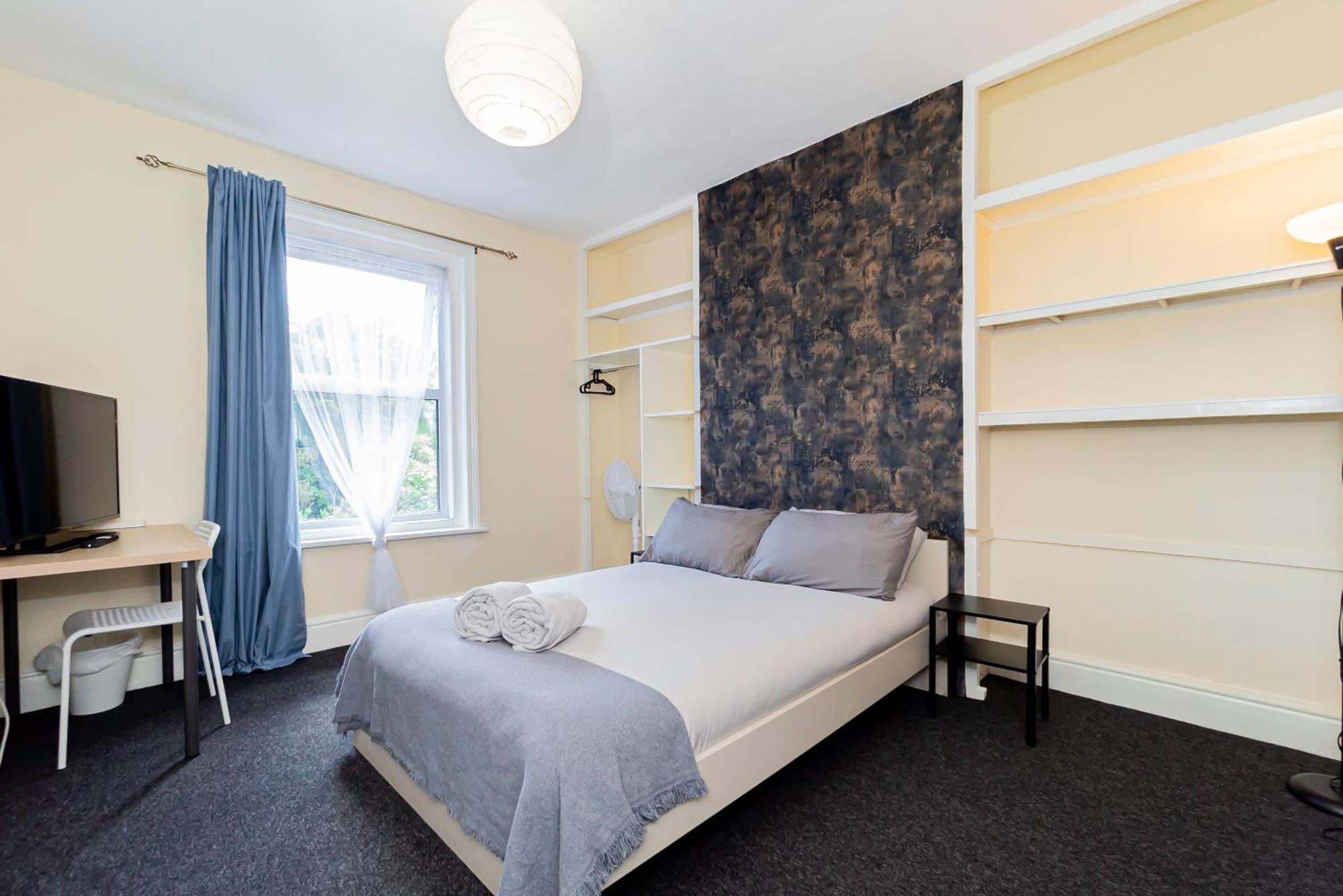 Shirley House 5, Guest House, Self Catering, Self Check In With Smart Locks, Use Of Fully Equipped Kitchen, Close To Centre, Ideal For Longer And Fawley Contractors Guest house Southampton