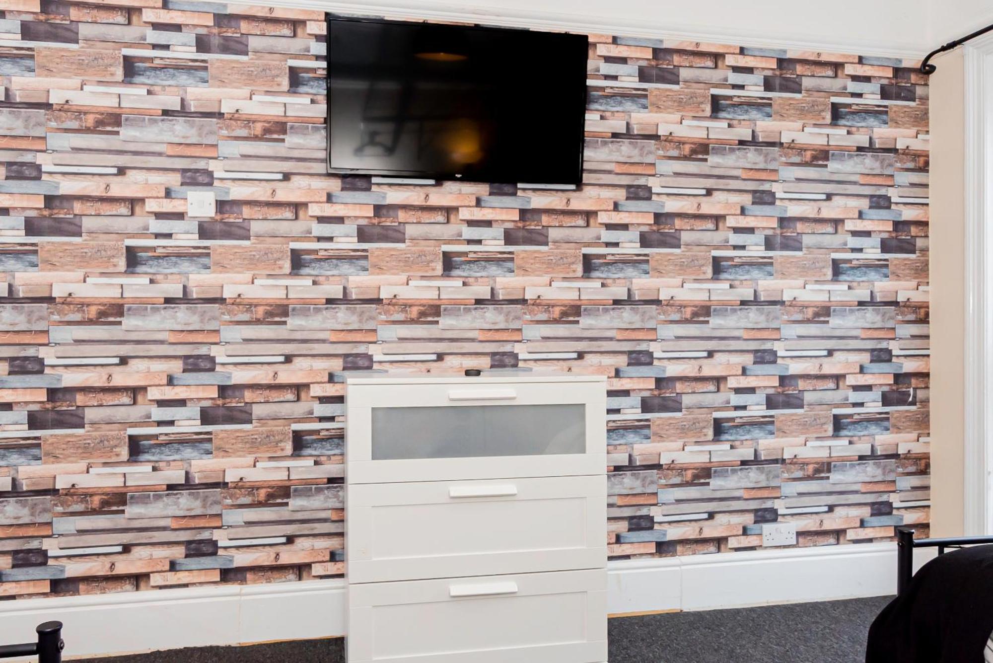 Shirley House 5, Guest House, Self Catering, Self Check In With Smart Locks, Use Of Fully Equipped Kitchen, Close To Centre, Ideal For Longer And Fawley Contractors Guest house Southampton