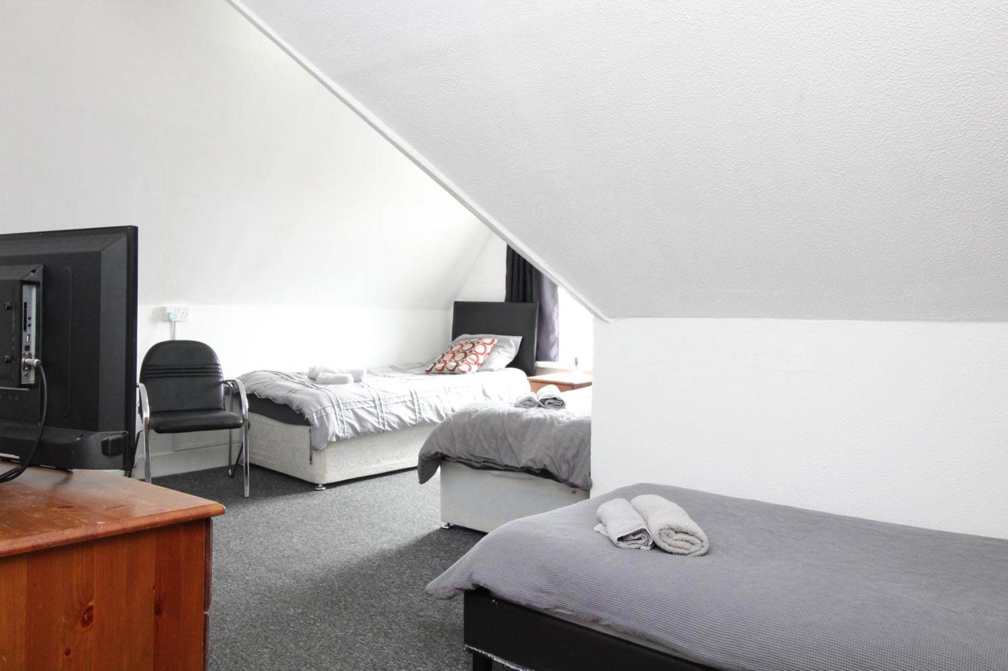 Pebbles Guest house *