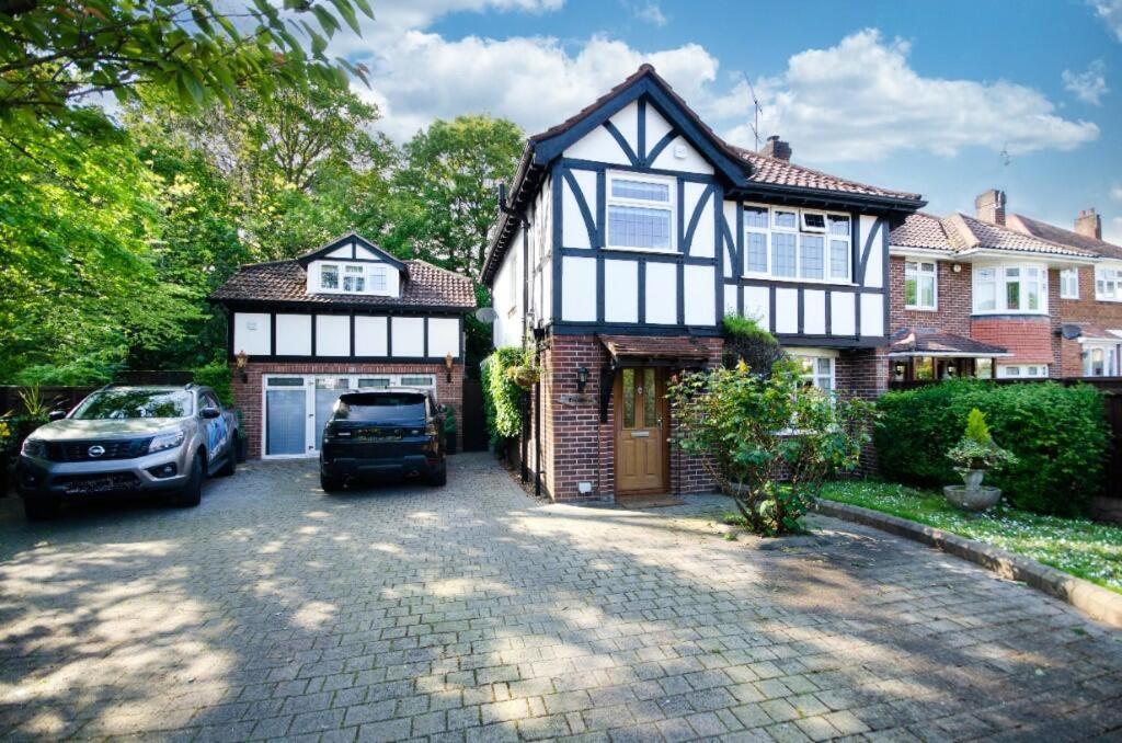 Quiet Getaway With Driveway Free Parking 10 Minutes Drive From Cruise Terminal Casa de hóspedes Southampton