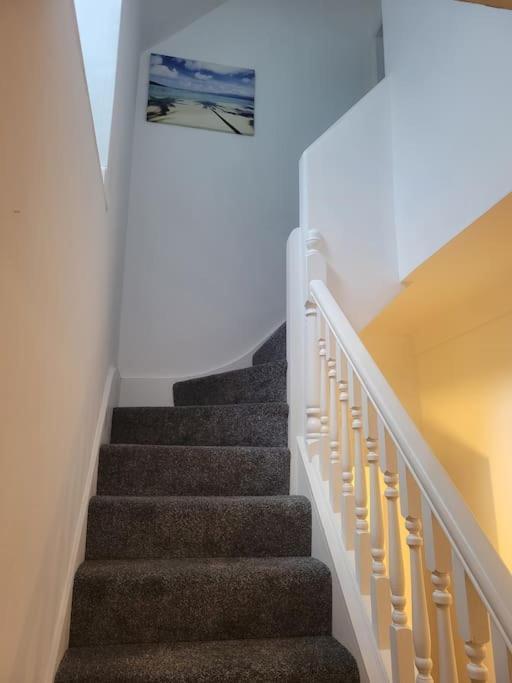 Peaceful Easy Access Holiday home *