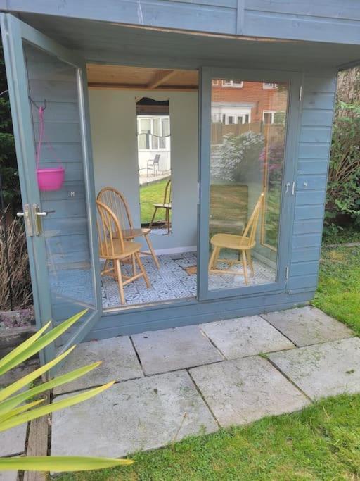 Holiday home Peaceful Easy Access Southampton