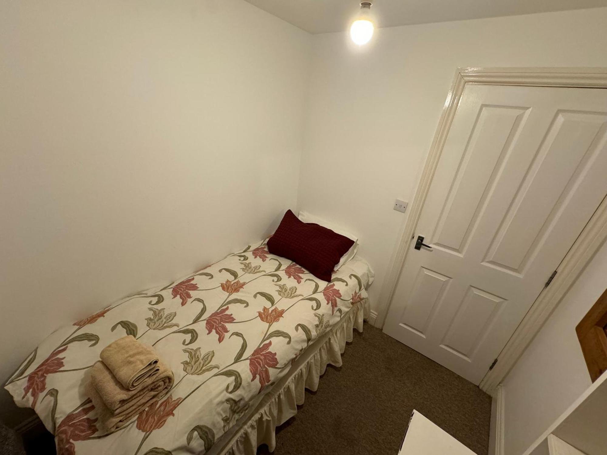 The Bliss Apartment, Self Check-in And Free Allocated Parking Apartment