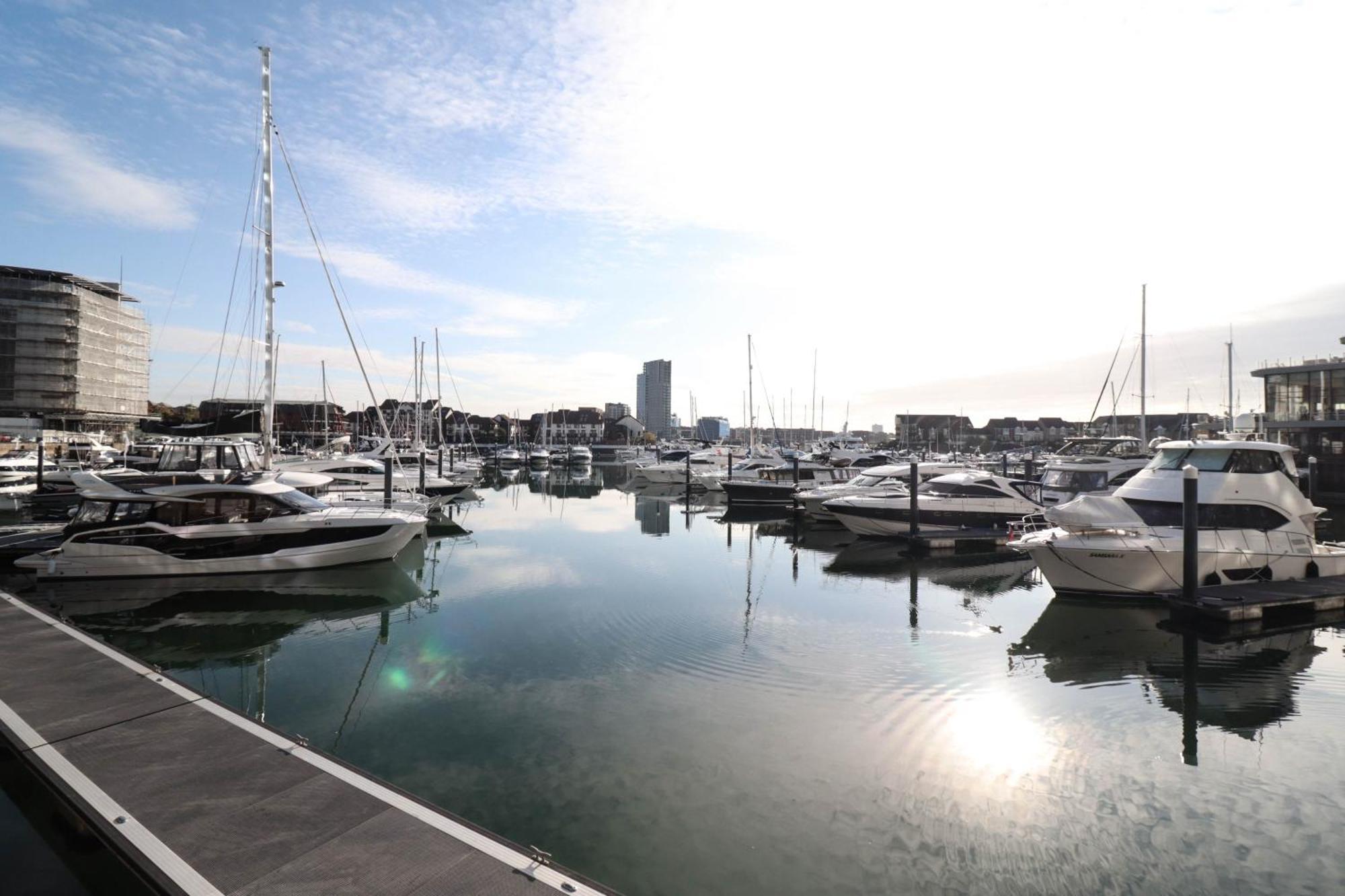 Brand New Apartment Southampton