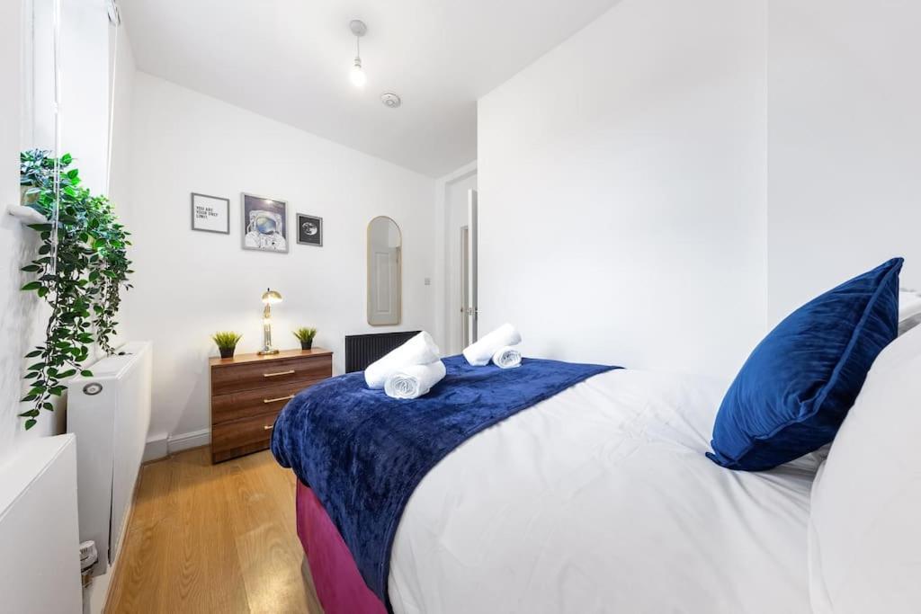 Cityscape Retreat-sleeps 9-central-free Parking * Southampton