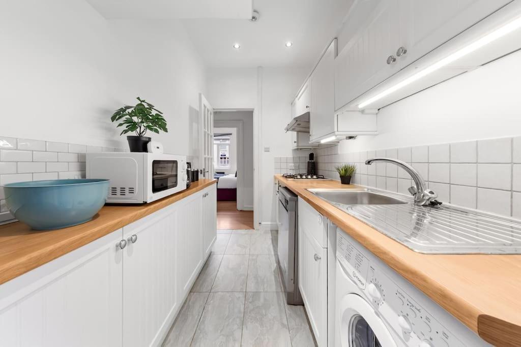Apartment Cityscape Retreat-sleeps 9-central-free Parking Southampton