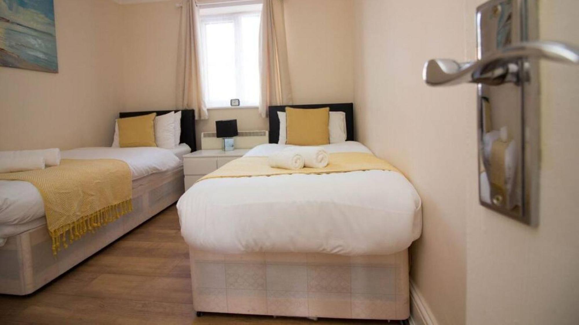 Stayzo Penthouse 1- Premier *