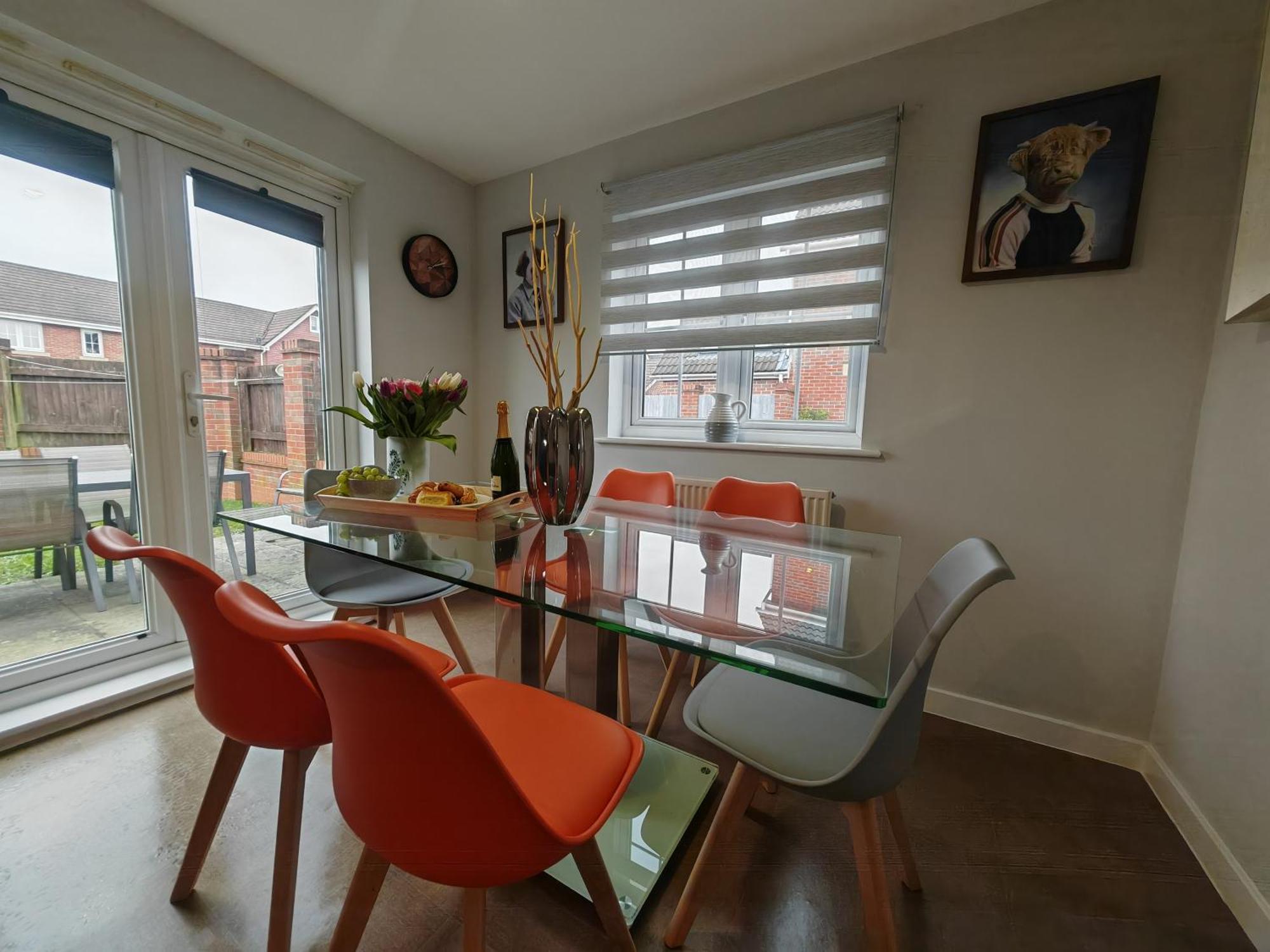 Lakeside: Argosy 3bed House 2bath Parking M27 J5 Airport Sleeps 6 * Southampton