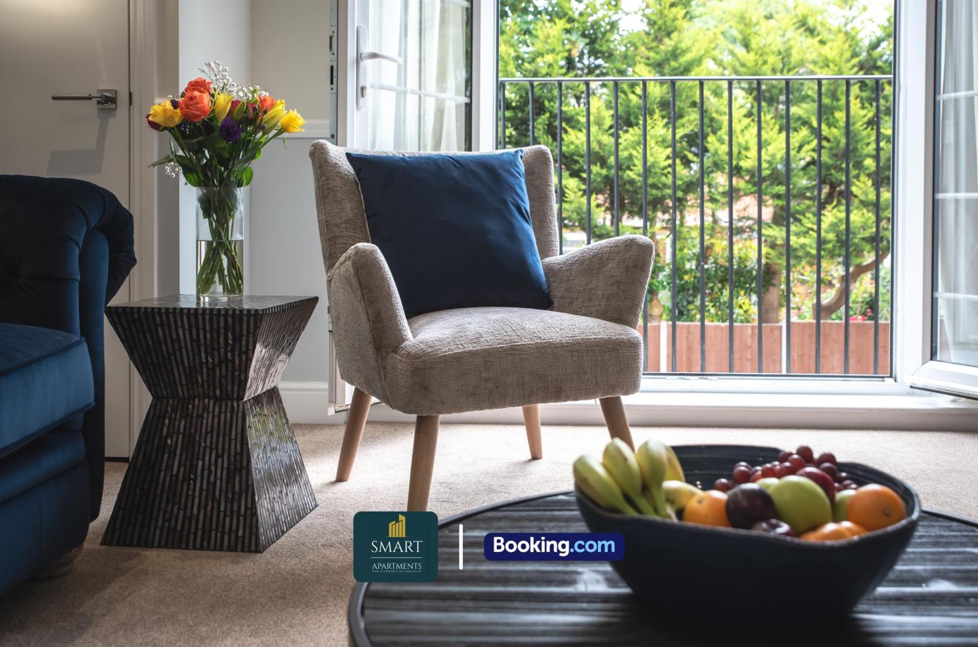 2 Bedroom By Smart Short Lets & Serviced With Free Wifi Apartment