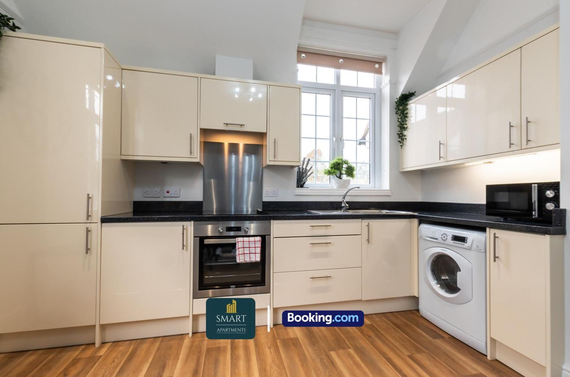 Apartment 2 Bedroom By Smart Short Lets & Serviced With Free Wifi *