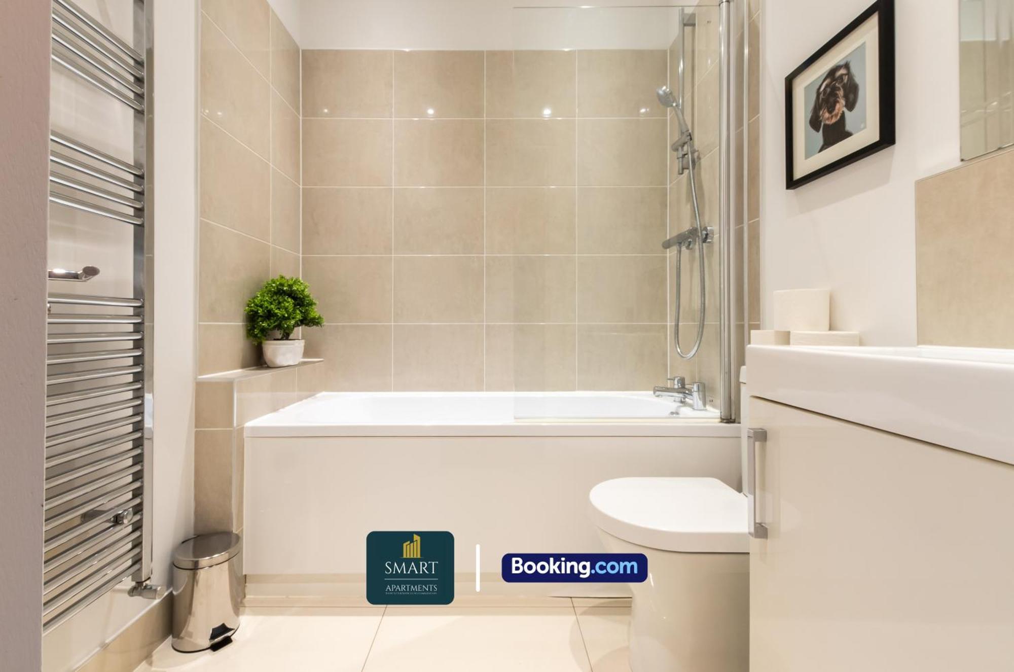 2 Bedroom By Smart Short Lets & Serviced With Free Wifi Southampton