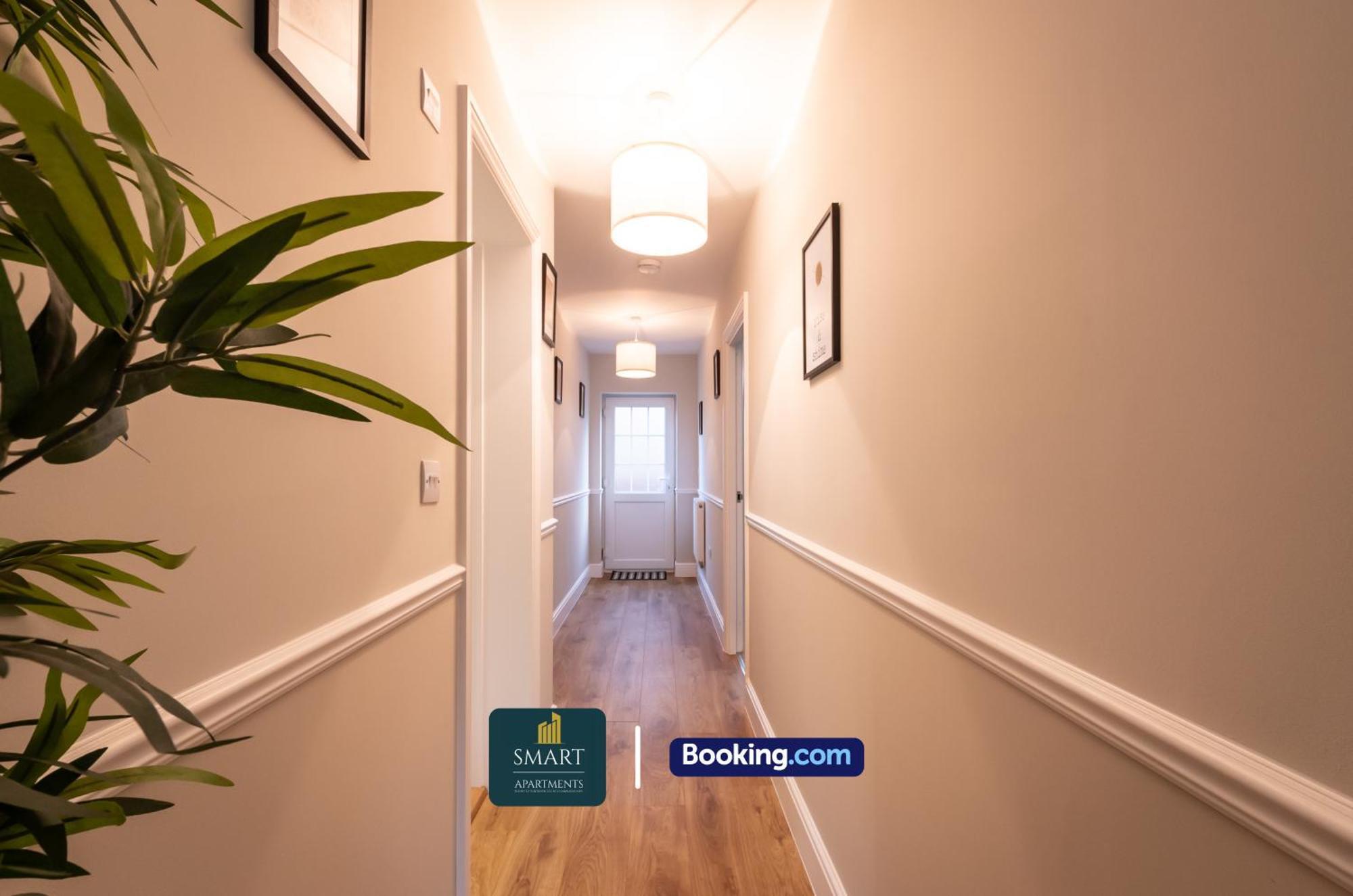2 Bedroom By Smart Short Lets & Serviced With Free Wifi Apartment Southampton