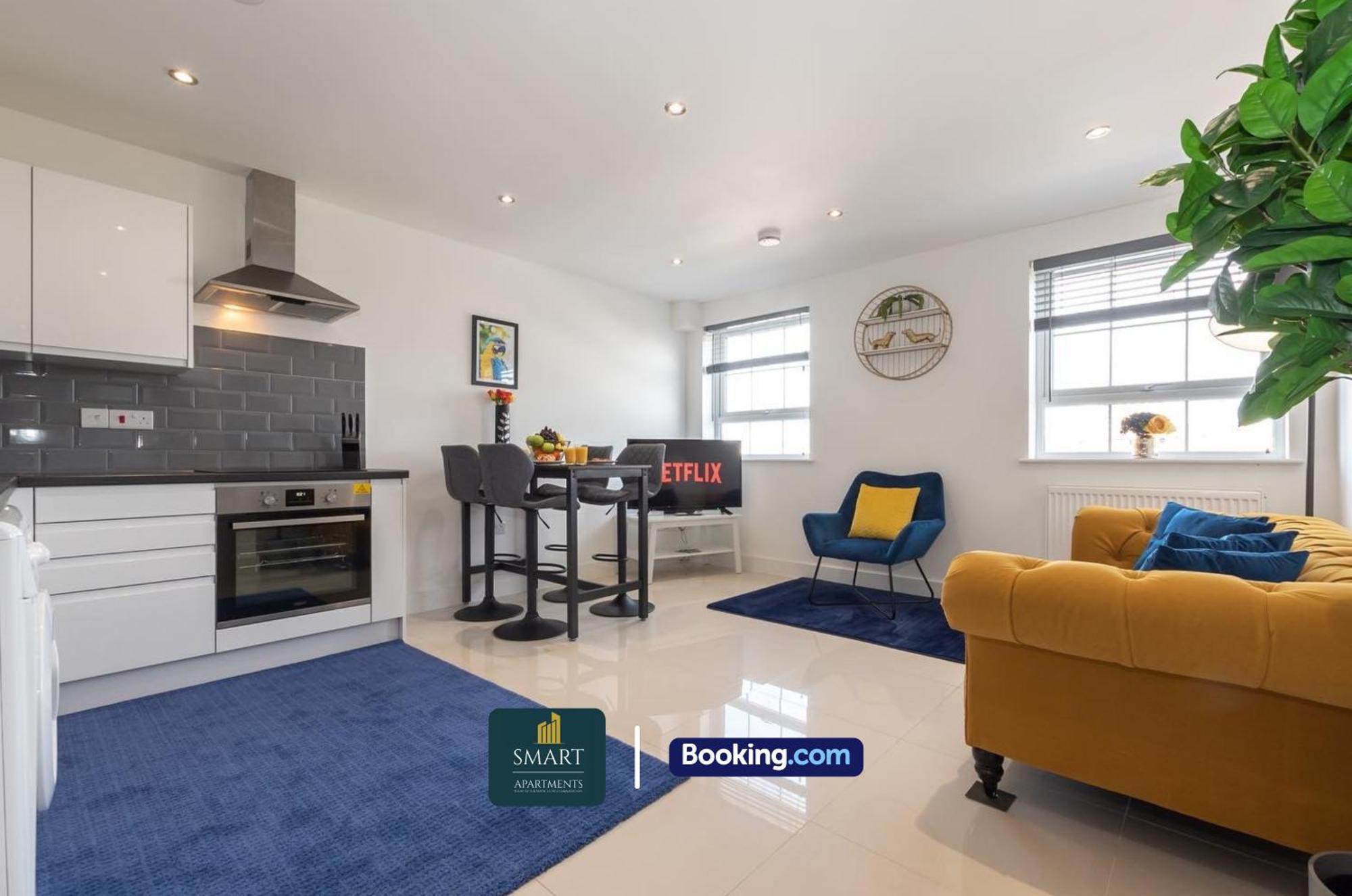 Relaxing Atlantic Mansions By Smart Short Lets & Serviced With Free Wifi *