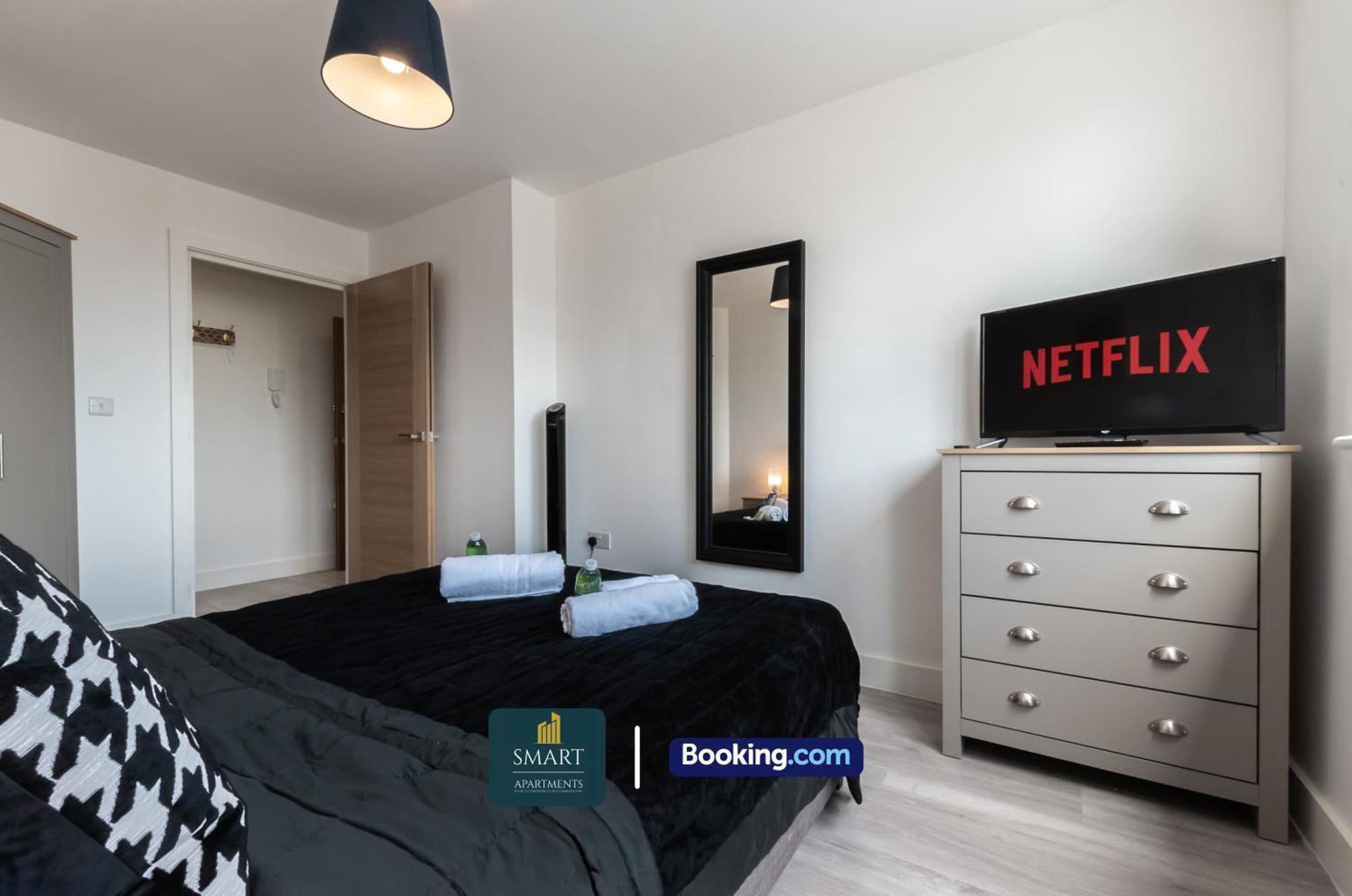 Relaxing Atlantic Mansions By Smart Short Lets & Serviced With Free Wifi * Southampton