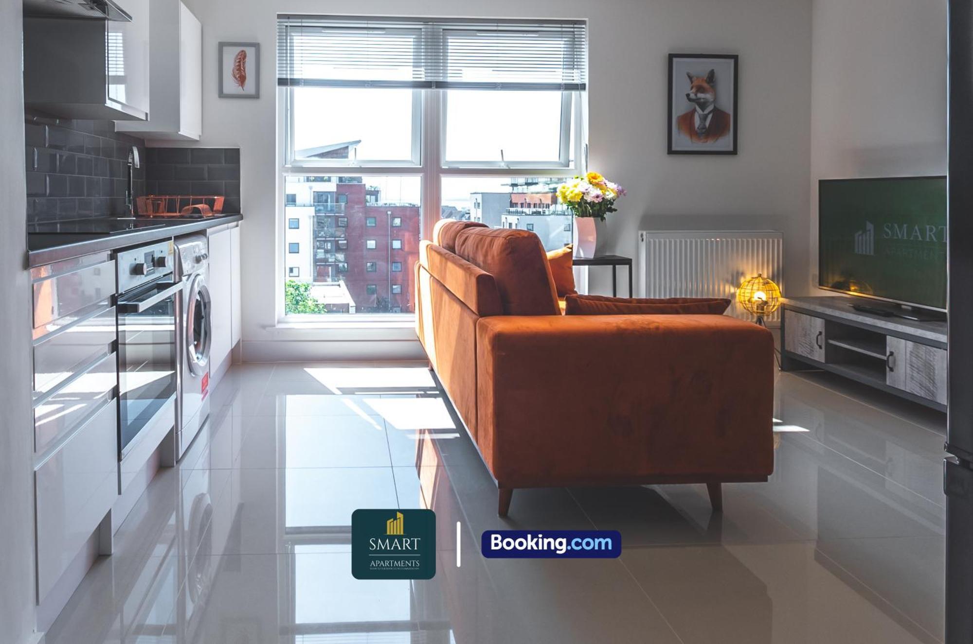 Relaxing Atlantic Mansions By Smart Short Lets & Serviced With Free Wifi * Southampton