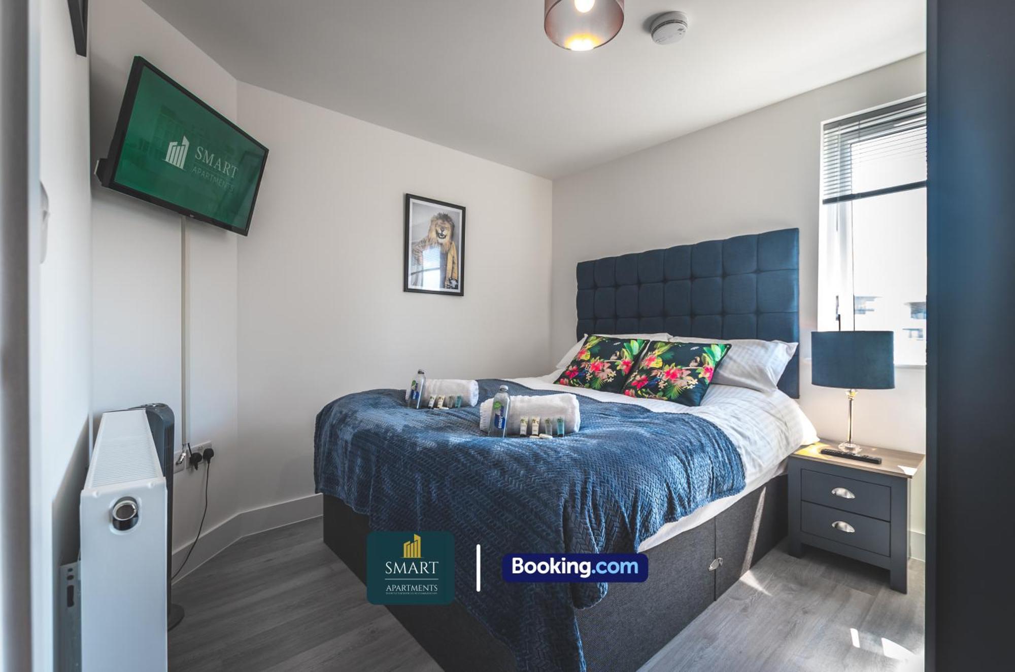 Relaxing Atlantic Mansions By Smart Short Lets & Serviced With Free Wifi * Southampton