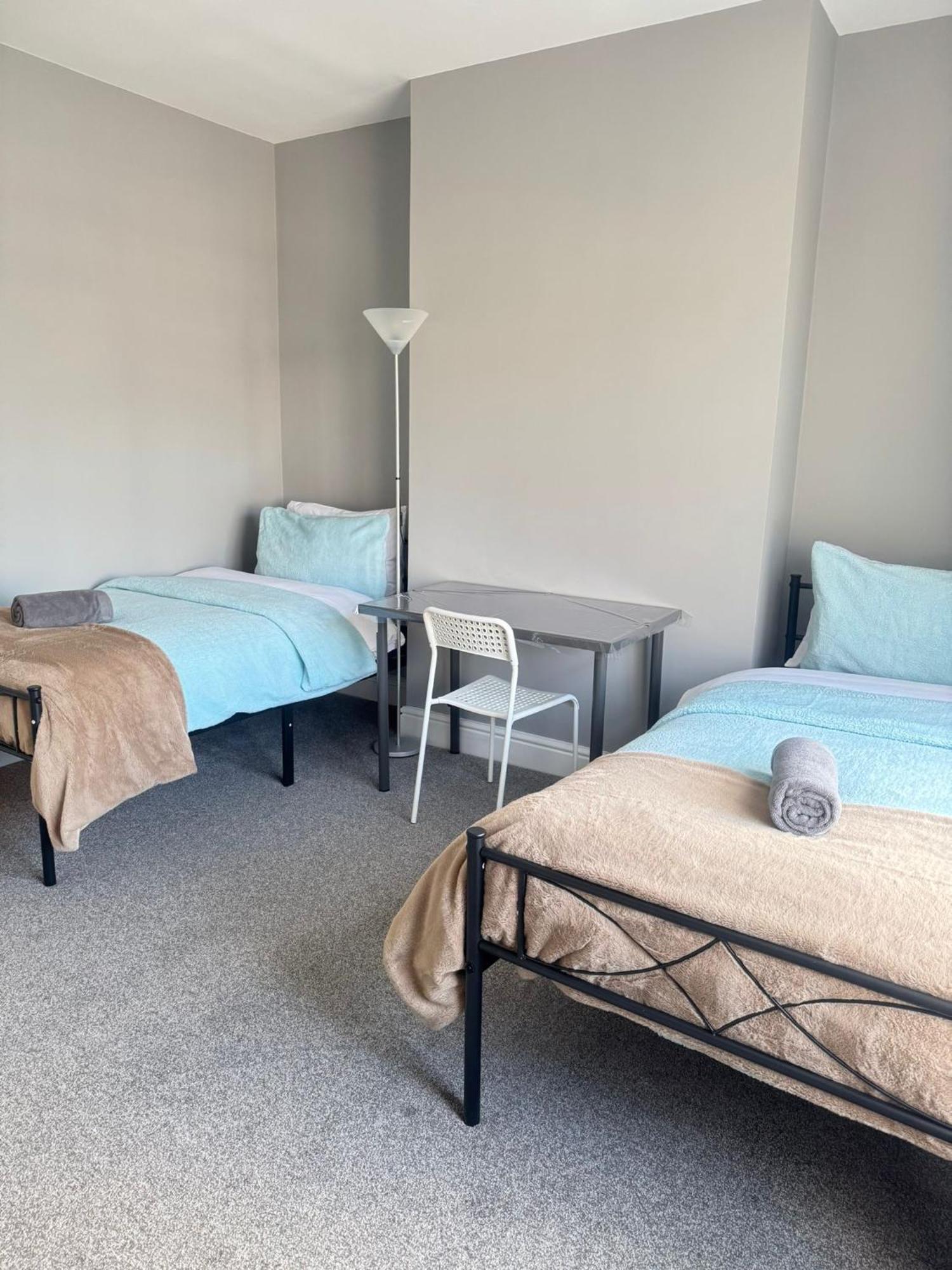 Shirley House 6, Guest House, Self Catering, Self Check In With Smart Locks, Use Of Fully Equipped Kitchen, Close To Centre, Ideal For Longer Stays, Excellent Transport Links Casa de hóspedes Southampton