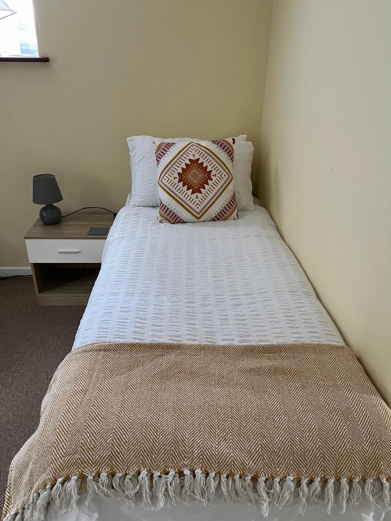 Apartment Quest Fulfiller - Near General Hospital, Free Parking & Garden Southampton