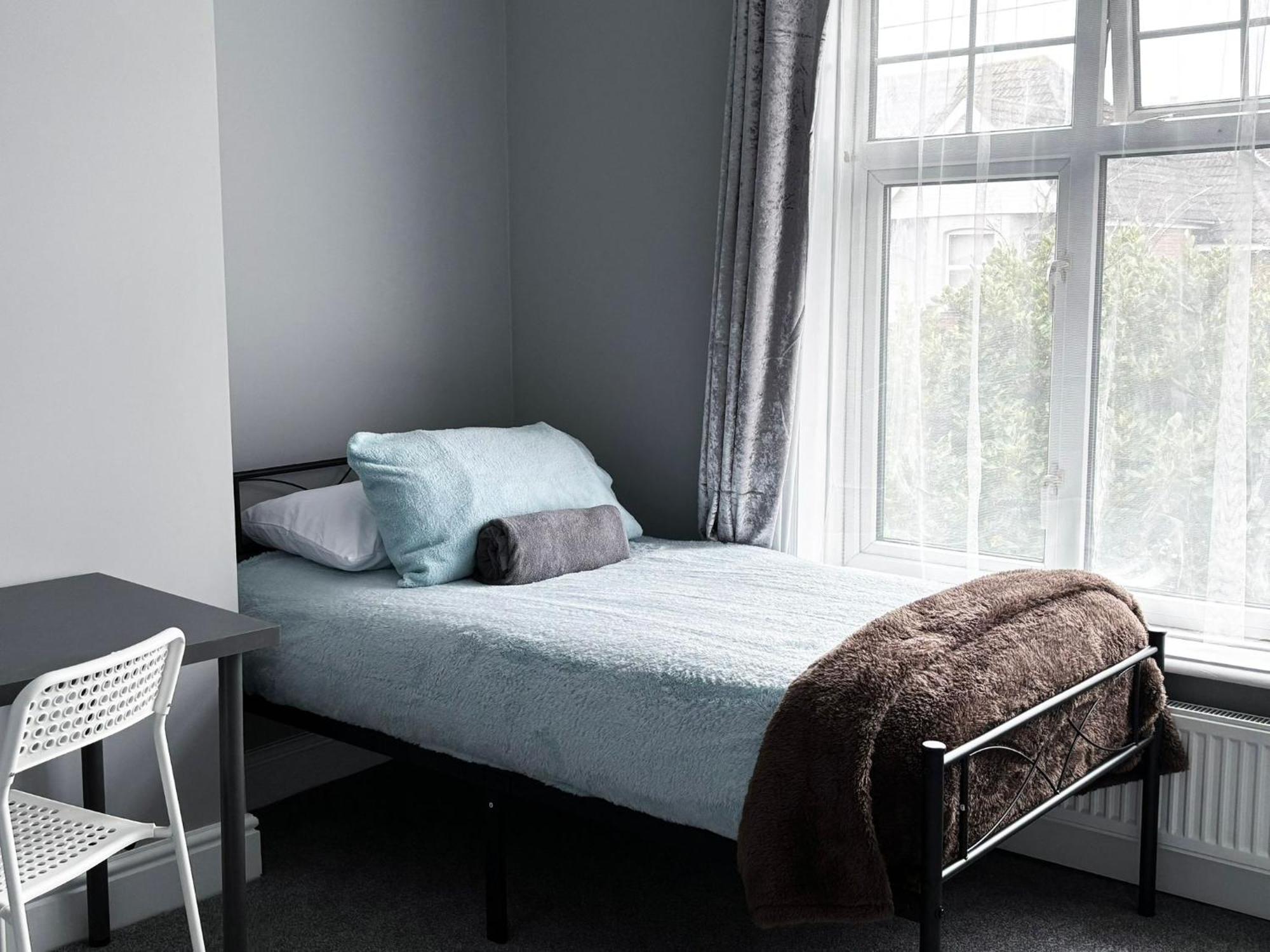 Casa de hóspedes Shirley House 6, Guest House, Self Catering, Self Check In With Smart Locks, Use Of Fully Equipped Kitchen, Close To Centre, Ideal For Longer Stays, Excellent Transport Links Southampton