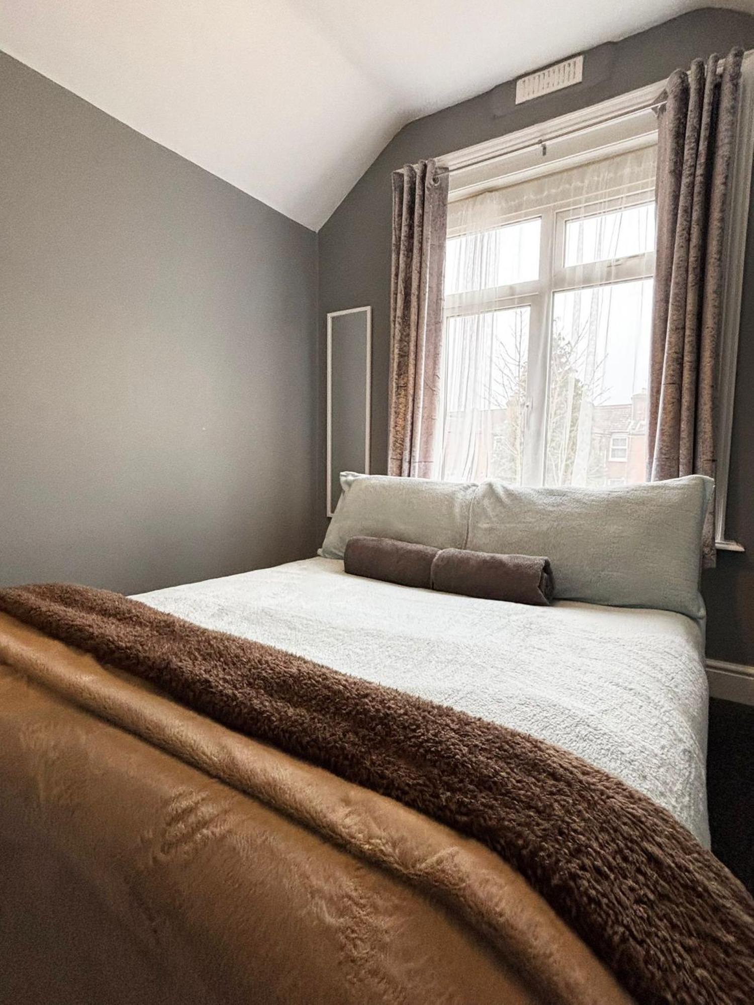 Casa de hóspedes Shirley House 6, Guest House, Self Catering, Self Check In With Smart Locks, Use Of Fully Equipped Kitchen, Close To Centre, Ideal For Longer Stays, Excellent Transport Links Southampton