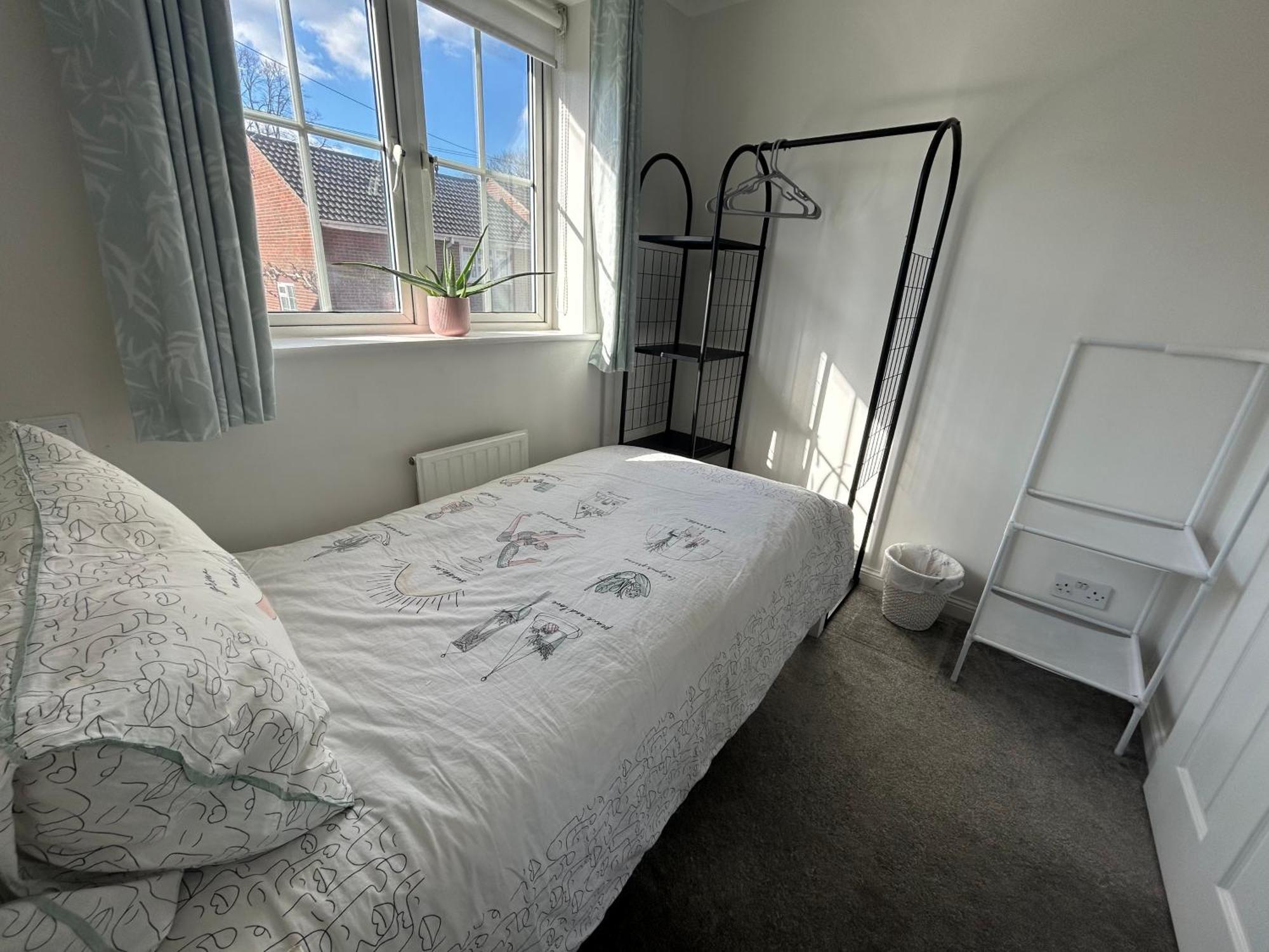 Retreat King & Double With Parking * Southampton