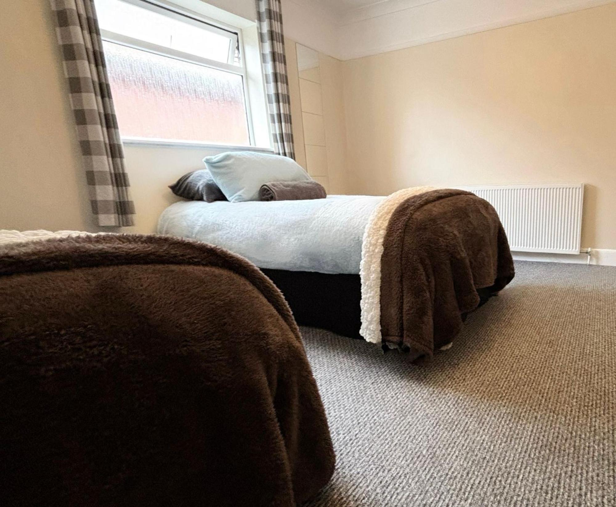 Shirley House: Centre Self-catering With Smart Access Guest house Southampton