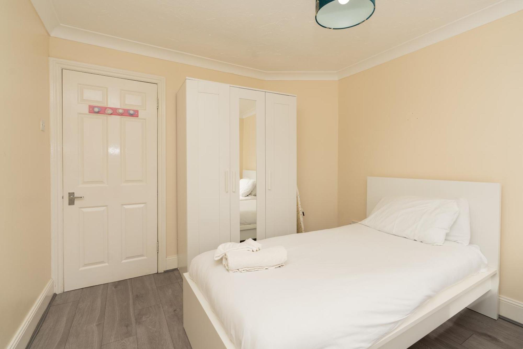 Apartment Centrally Located Cozy In