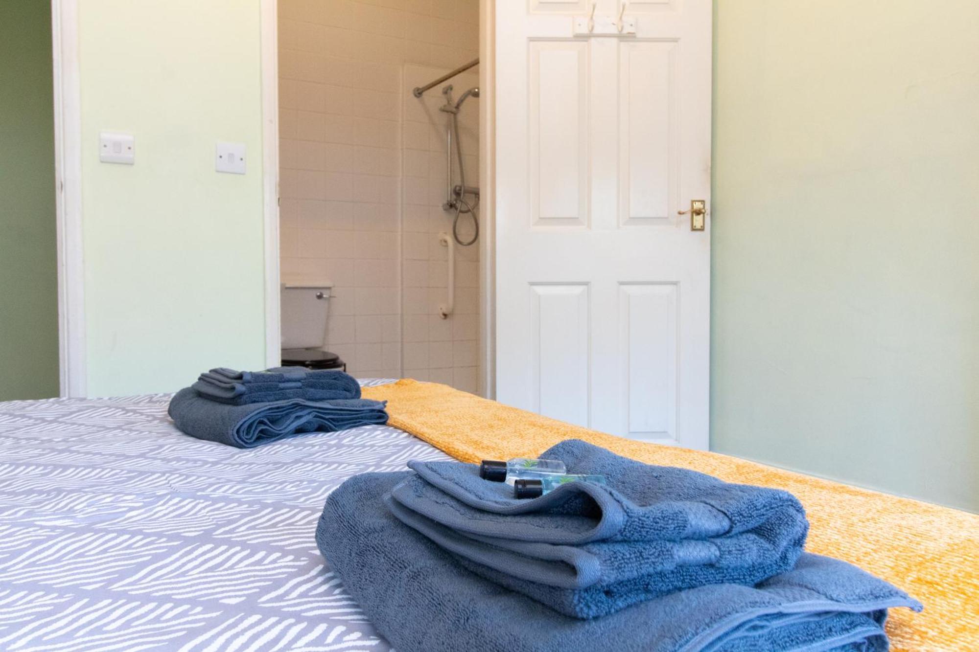 Thornbury 2 Guest house