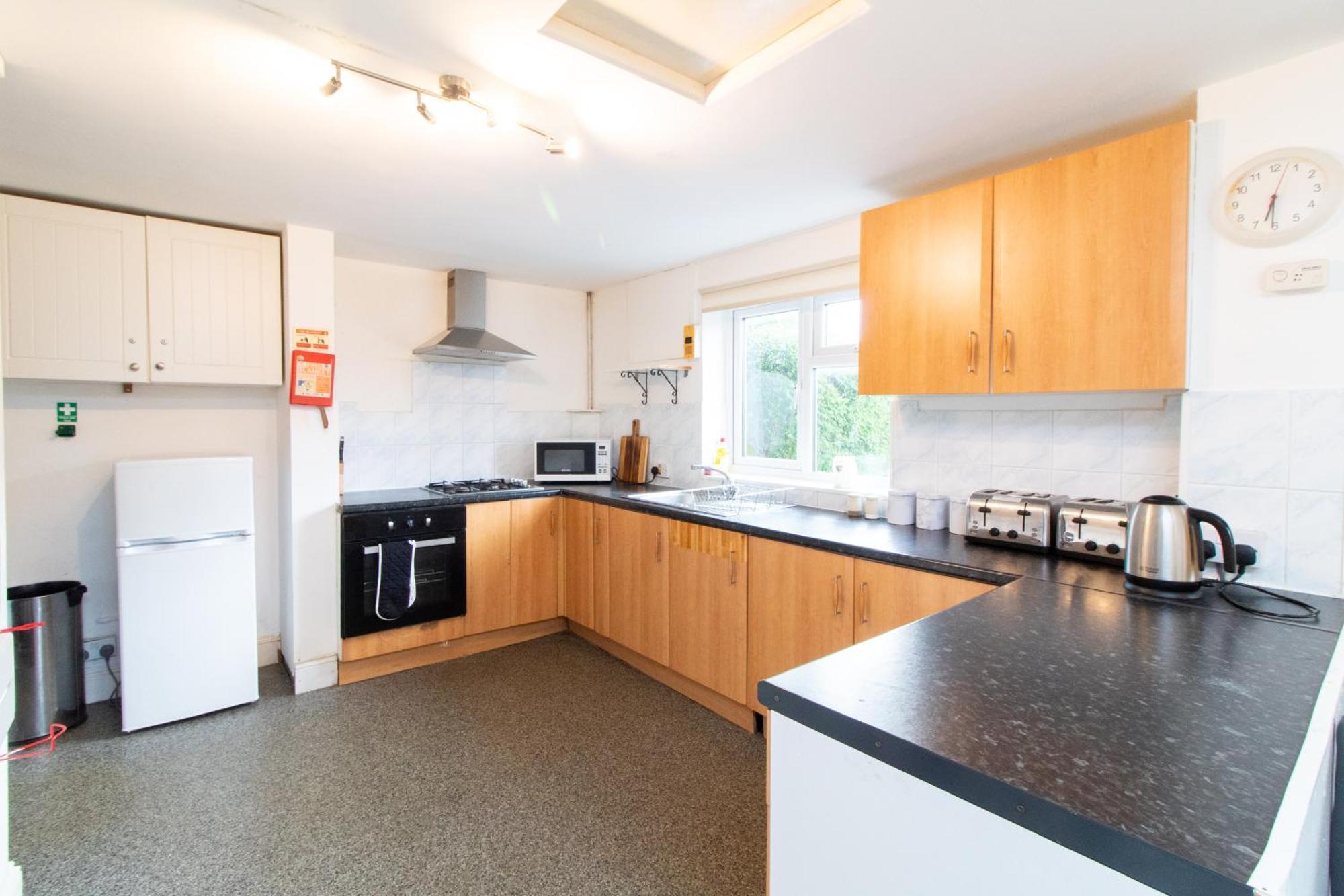 Thornbury 5 Southampton