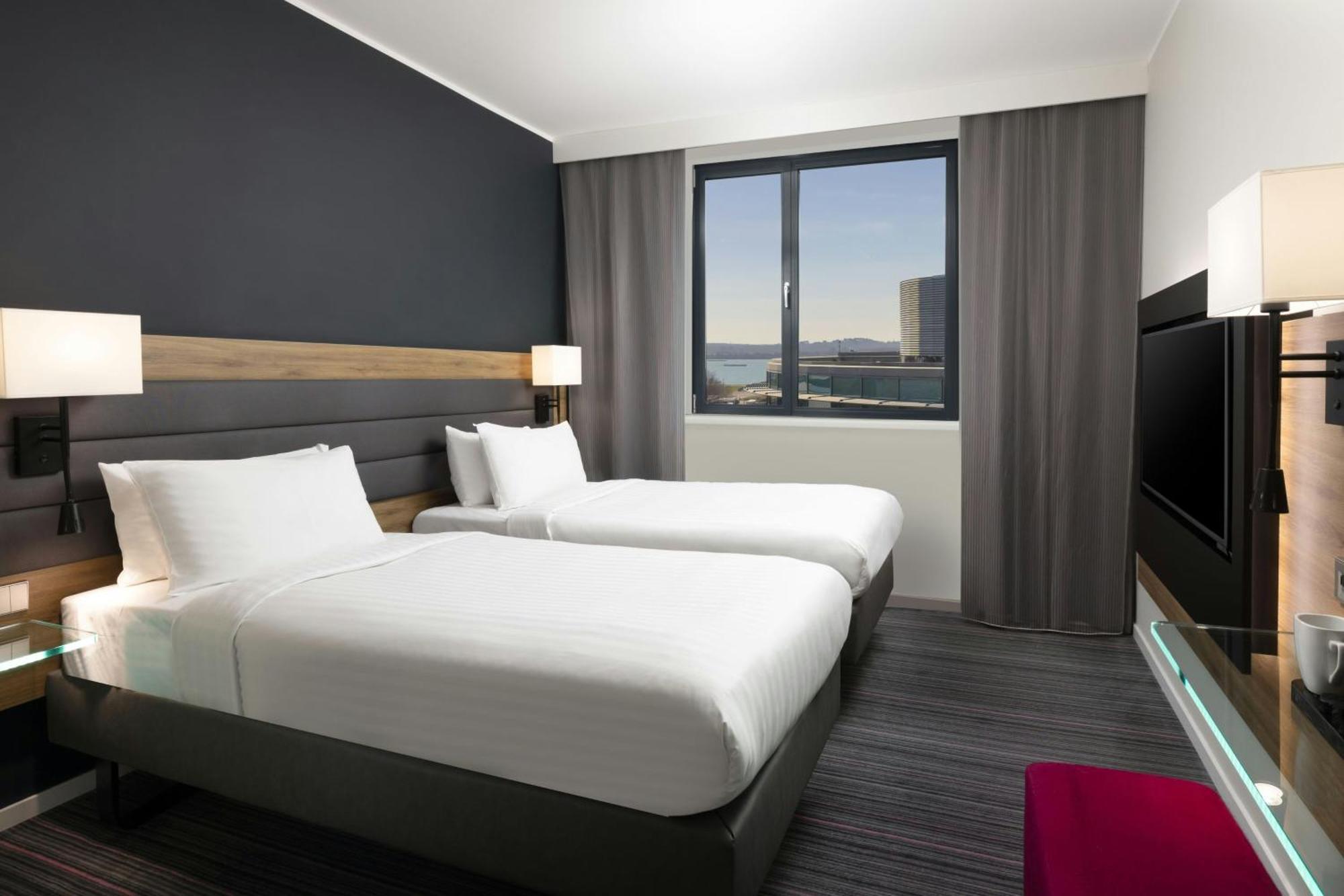 Moxy Southampton