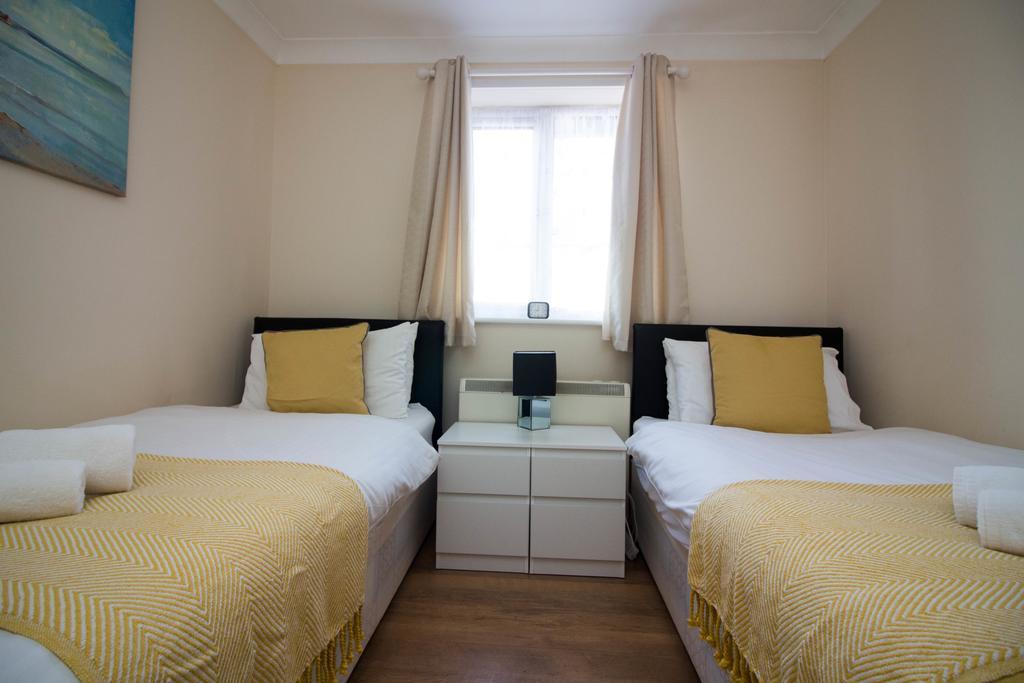 Stayzo Penthouse 1- Premier Southampton