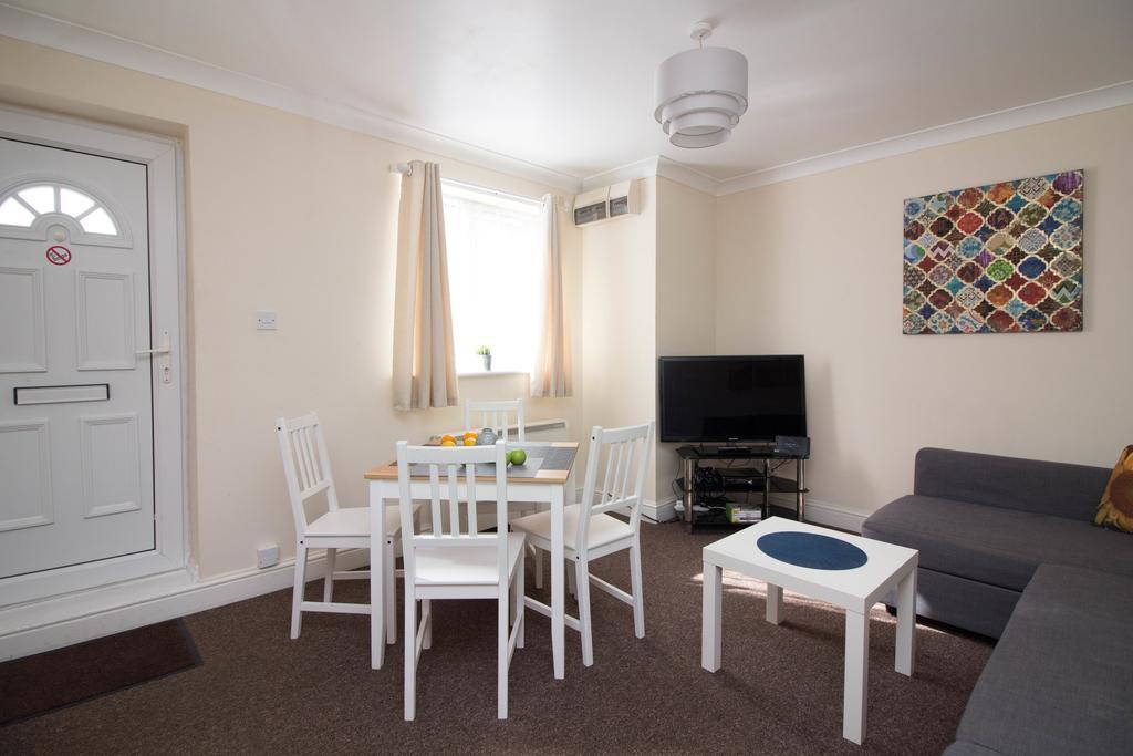 Stayzo Penthouse 1- Premier * Southampton