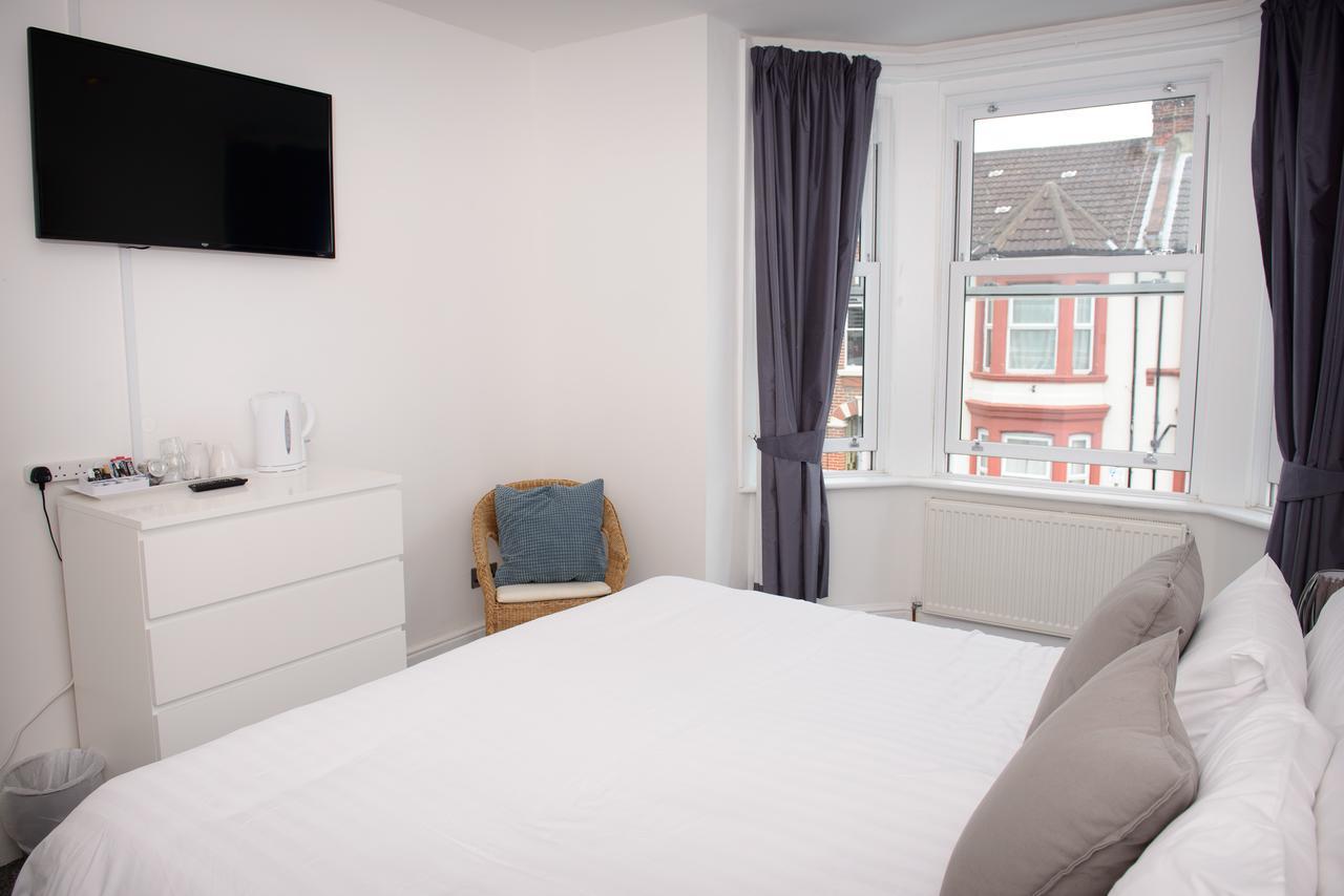 The Claremont 3* Southampton