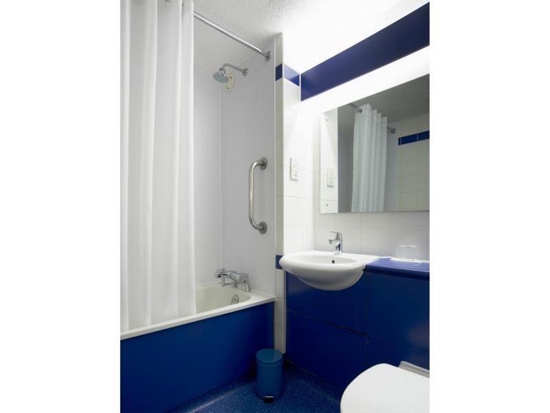 Hotel Travelodge 3*