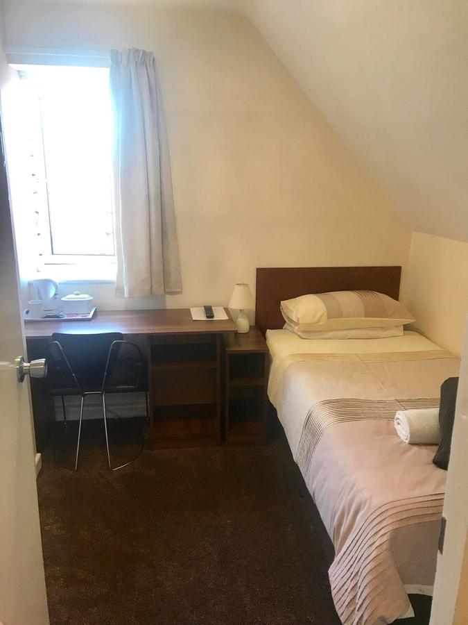 Landguard House Bed Only Casa de hóspedes Southampton