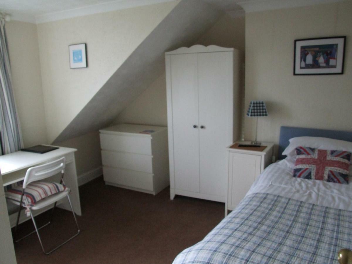 Guest house Four Seasons 4*