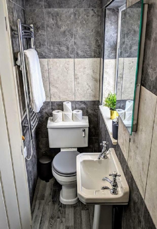 80 Bedford Place Apartment *