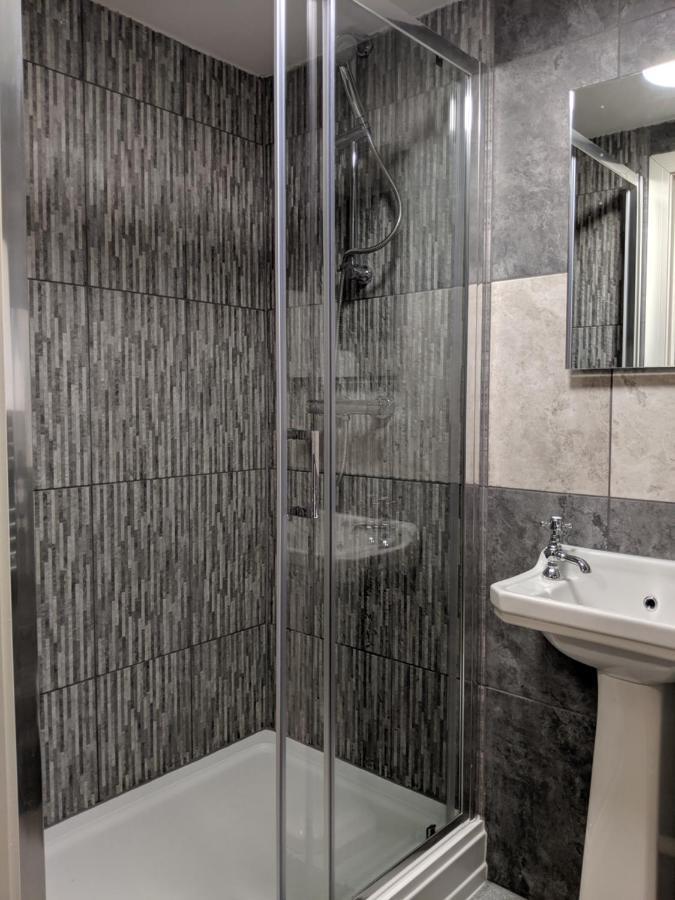 80 Bedford Place Apartment